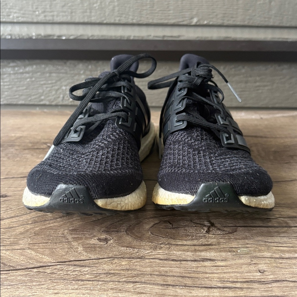 Adidas ultraboost Men's Athletic Shoes size 11 - Picture 6 of 10